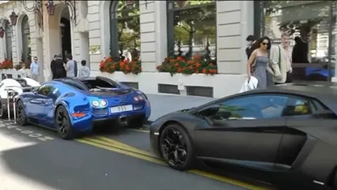 3 Siêu xe "thứ dữ" cùng đỗ trên một con đường