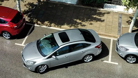 Đỗ xe tự động trên Ford Focus sắp về Việt Nam