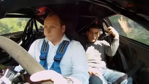 [Clip] Chuyến đi "để đời" trên Mclaren F1