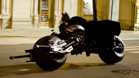 Bí mật đằng sau các siêu xe của Batman