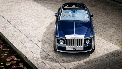 Video cận cảnh chiếc Rolls-Royce mới đắt nhất mọi thời đại