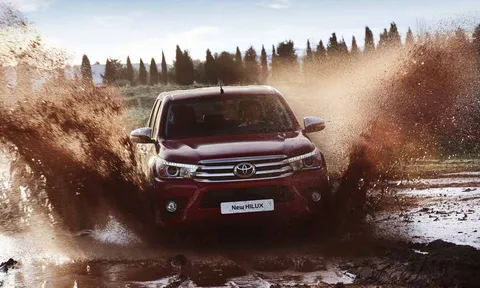 Album Toyota Hilux mới bản Châu Âu off-road