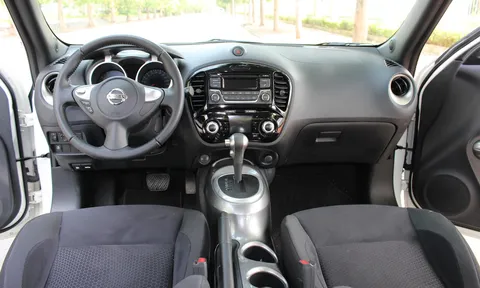 Nội thất Nissan Juke 2015