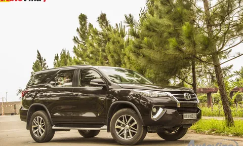 Album ảnh trải nghiệm Toyota Fortuner 2017