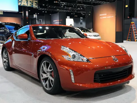 Ngắm nhìn Nissan 370Z 2013 tại CAS