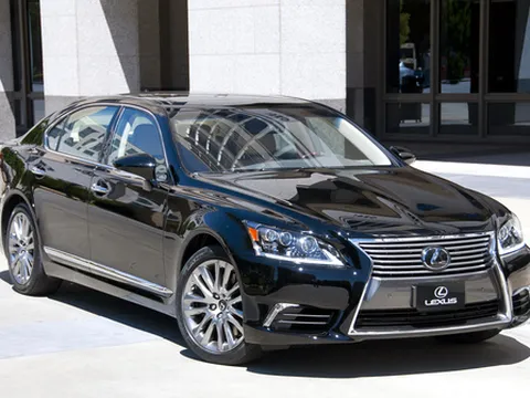 Cận cảnh 'xe sang Nhật' Lexus LS 2013