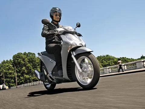 Honda SH 2012 chính thức "tấn công" châu Âu