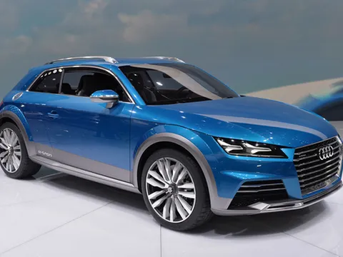 Audi TT mới hao xăng ngang... xe máy