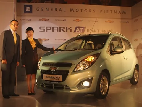 Chevrolet Spark AT giá 377 triệu tại Việt Nam
