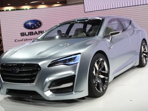 Subaru WRX thế hệ mới "lộ diện"
