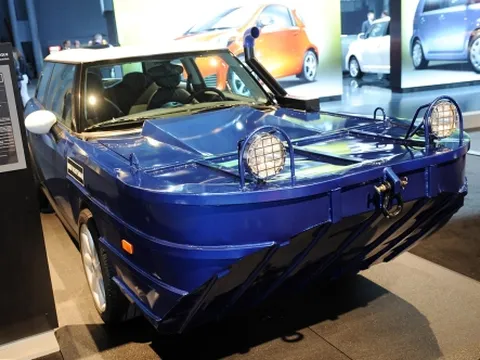 230.000 USD cho Mini Cooper "lội nước" 