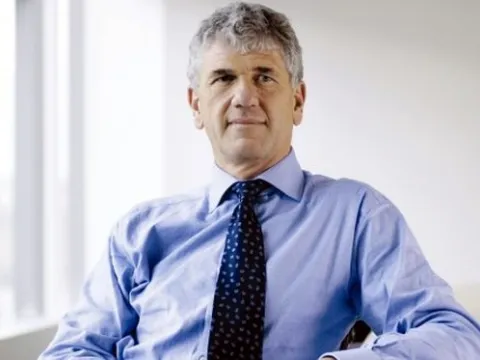 CEO Rolls-Royce về hưu sau 14 năm cầm quyền