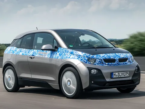 BMW i3 có giá từ 41.350 USD