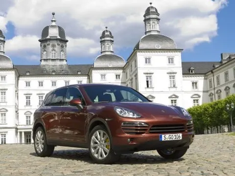 Porsche Cayenne mang "hơi thở" của Audi