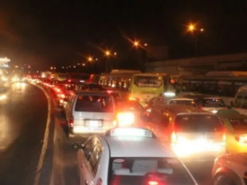 Kinh hãi với xe phanh gấp