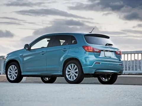 Báo giá Mitsubishi Outlander Sport 2011 