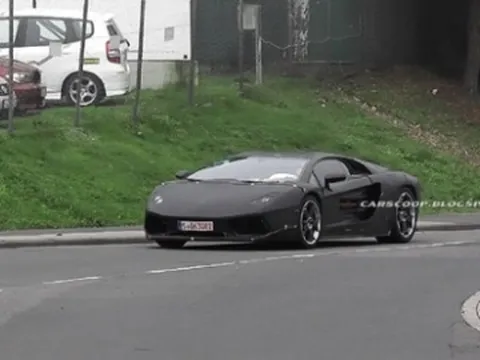 Rao bán Lamborghini Aventador LP700-4