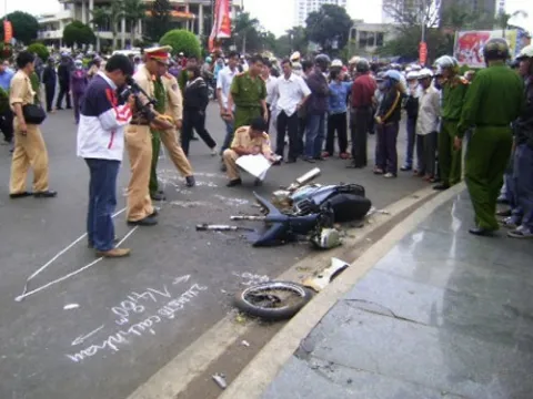 Xe tải “điên” đâm thai phụ tử vong tại chỗ