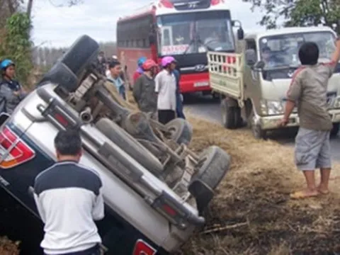 Cảnh giác cao độ với xe lấn đường