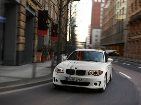 BMW ActiveE: Xe chạy 100% bằng điện