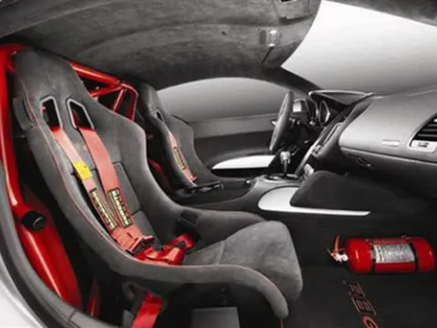 Siêu xe mới dành cho đại gia: Audi R8 GT 2012