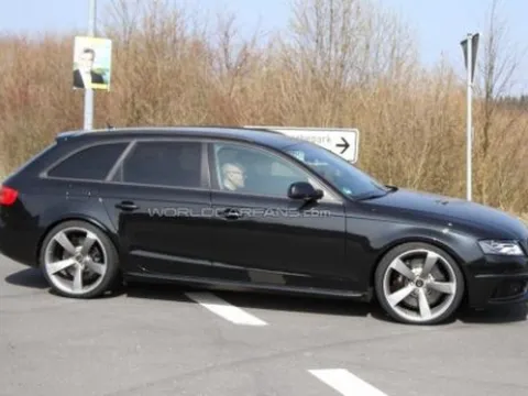 Hình ảnh mới nhất của Audi RS 4 Avant
