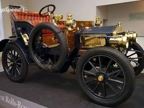 Rolls-Royce cổ nhất thế giới có giá kỷ lục