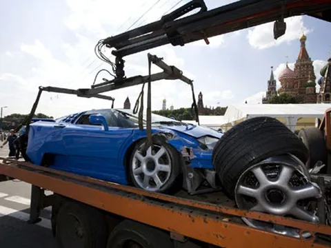 Bugatti EB110 "tử nạn" ở Nga