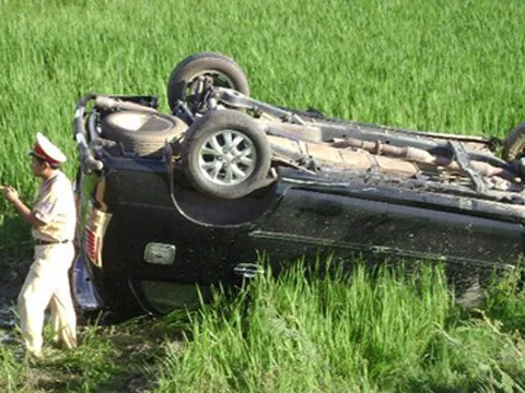 Xe "điên" gây tai nạn liên hoàn