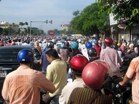Ùn tắc giao thông tại Hà Nội ngày càng gia tăng