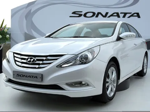 Ra mắt Hyundai Sonata 2010 - Đối thủ mới của Toyota Camry