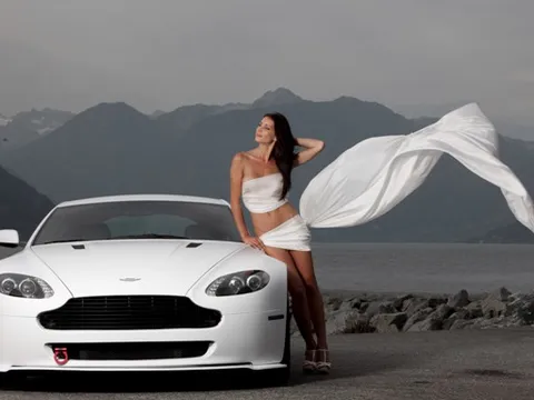 MWDesign Aston Martin V8 Vantage: Thiên sứ Helvellyn Frost