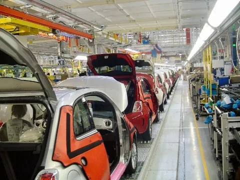 Fiat xây nhà máy ở Trung Quốc
