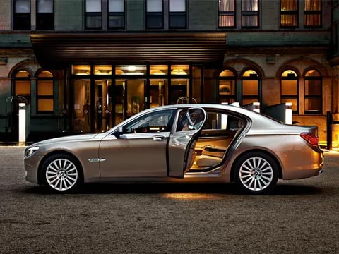 BMW 730Li sắp được trình làng tại Việt Nam