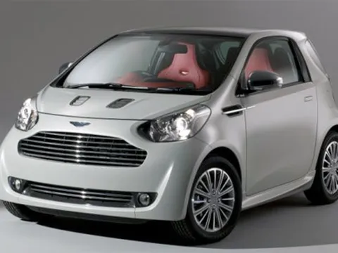 Toyota iQ biến thành Aston Martin cỡ nhỏ