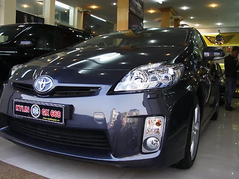 Toyota lại gặp “hạn”