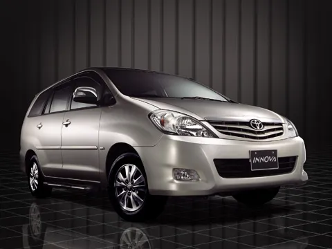 Innova GSR mới có giá bán 667,9 triệu đồng