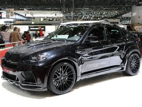 Một BMW X6 mạnh mẽ hơn Lamborghini