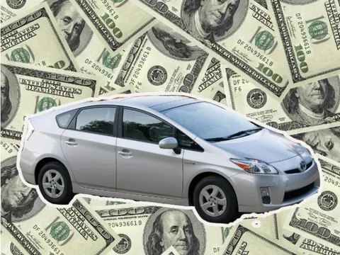 Toyota khuyến mại lớn để kéo lại lòng tin