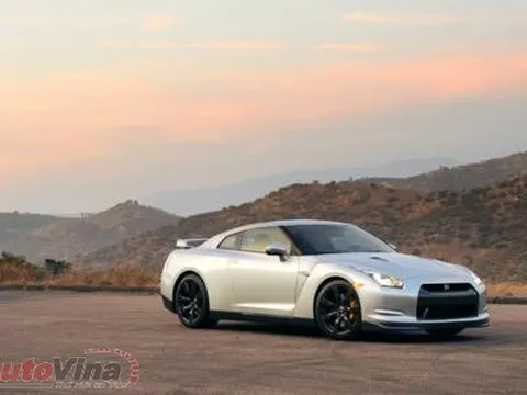 Nissan nâng cấp siêu xe GT-R 2007-2009