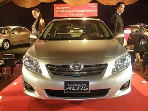  Toyota rớt hạng vì thu hồi