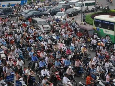  Kẹt xe, đẻ con ngay trên taxi