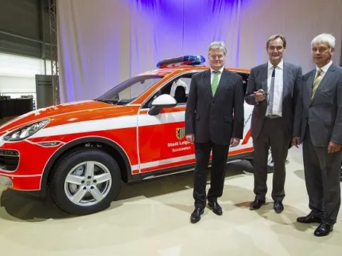 Porsche tặng Cayenne thứ 500.000 cho cứu hỏa