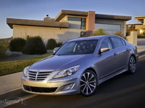 Hyundai Genesis R-Spec 2012: Động cơ cực mạnh