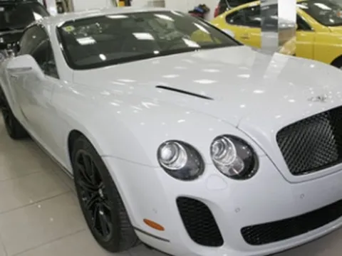 Khám phá siêu xe nhanh nhất của Bentley ở HN 