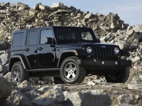 Lộ diện Jeep Wrangler 2011Black Ops Edition