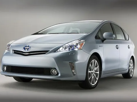 Prius v 2012 - lựa chọn tốt cho gia đình