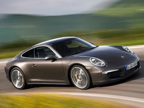 Porsche công bố 911 Carrera 4 và 4S 2013