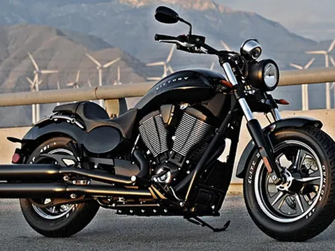 Ngắm Victory Judge 2013