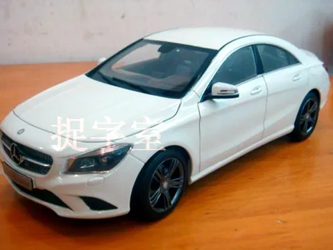 Chưa ra mắt, Mercedes CLA đã có mô hình!